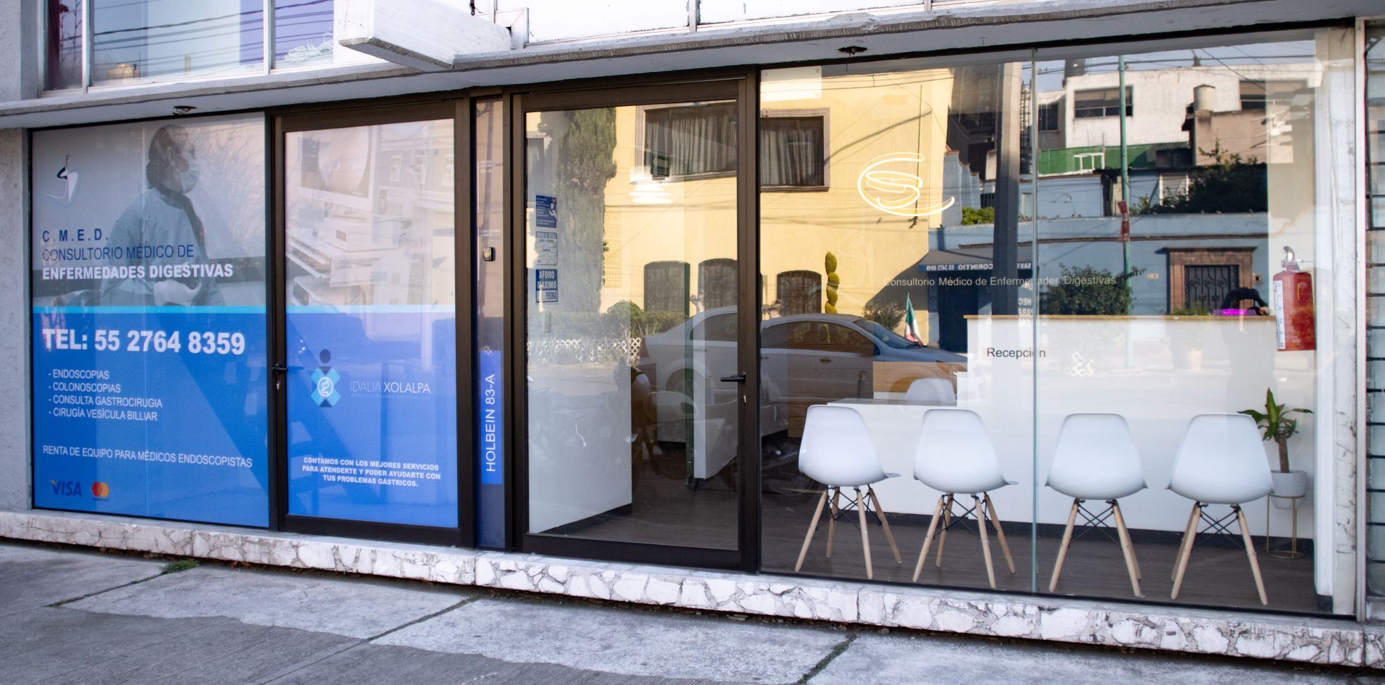 Fachada y ubicación del consultorio